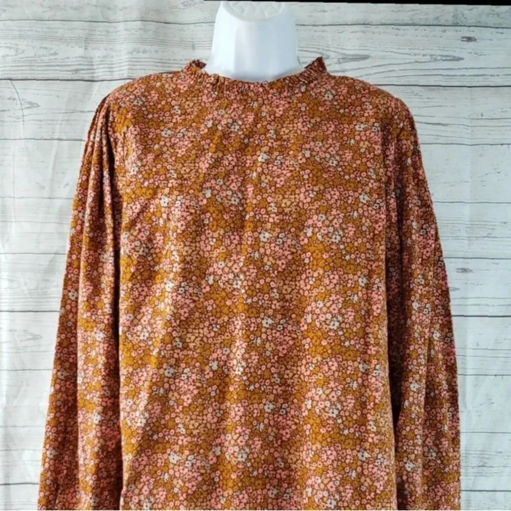 Universal Thread Floral Blouse Size Large - Picture 8 of 8